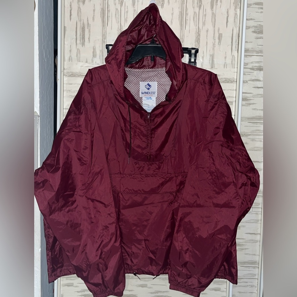 Windless Jacket Womens XL Burgundy Windbreaker Hooded Packable Rain Coat USA